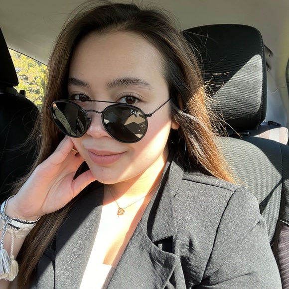 Meet your Posher, Jhemica - Picture 2 of 2